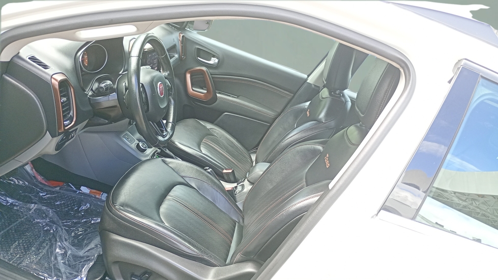 fiat toro 2.0 16v turbo diesel volcano 4wd at9 5p automatico 2021