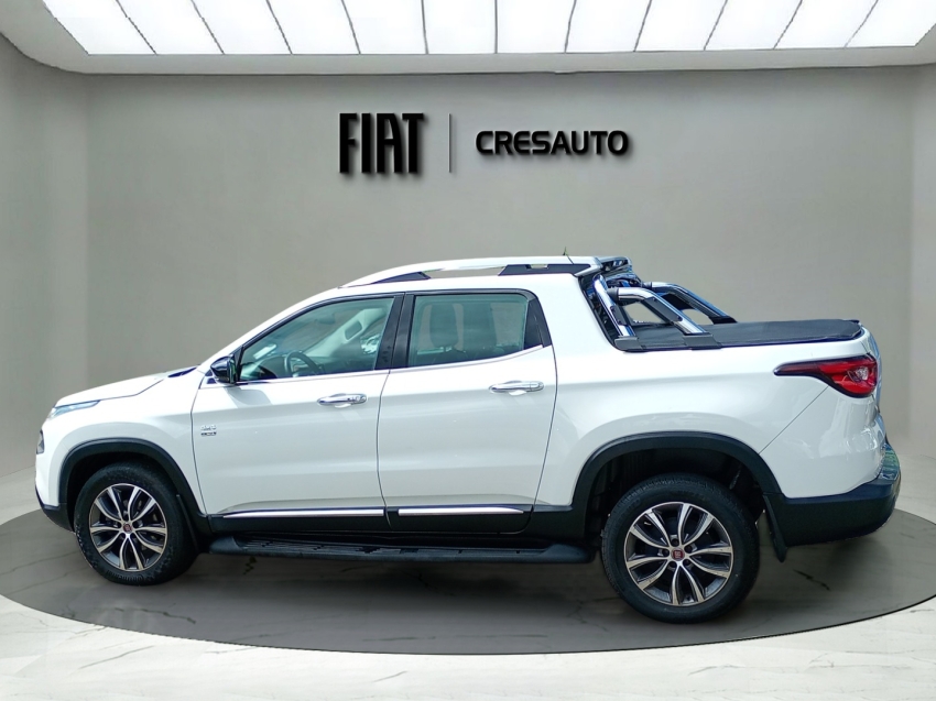 fiat toro 2.0 16v turbo diesel volcano 4wd at9 5p automatico 2021
