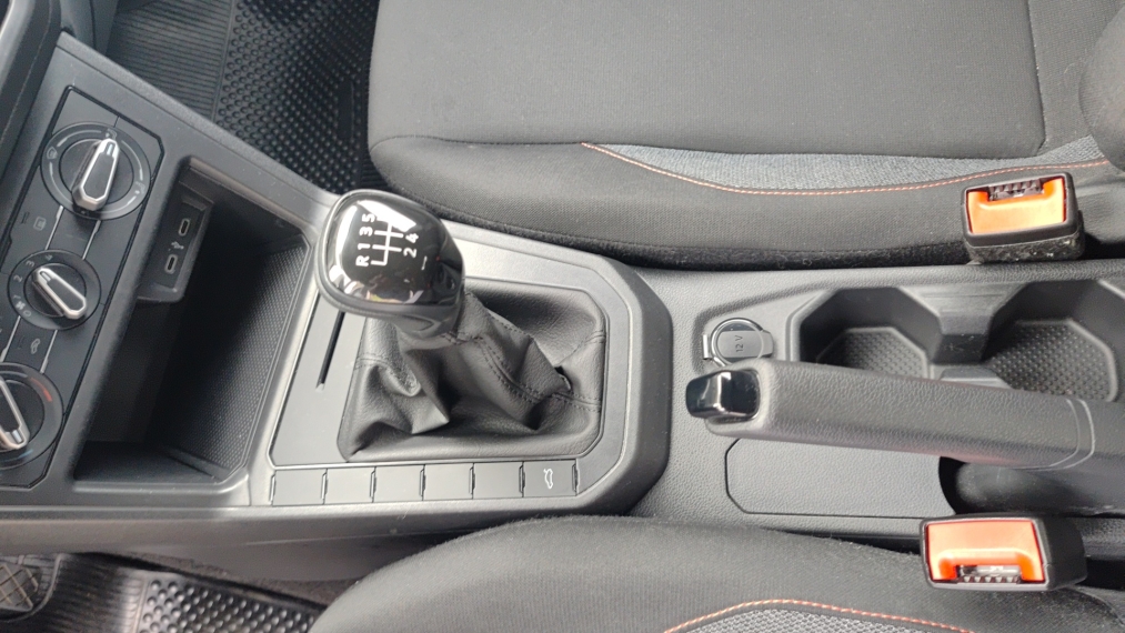 volkswagen polo 1.0 mpi track manual flex 5p 2024