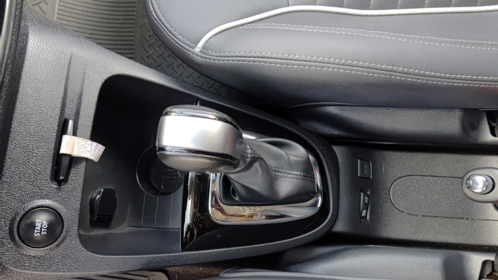 renault captur 1.6 16v sce flex intense x-tronic 5p automatico 2019
