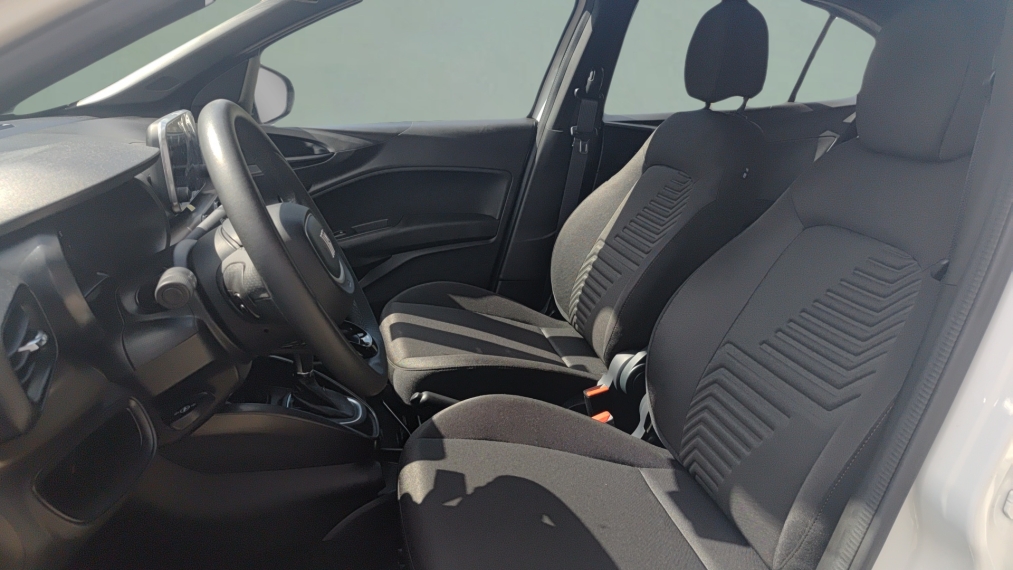 fiat cronos 1.3 flex drive s-design automatico 5p 2025