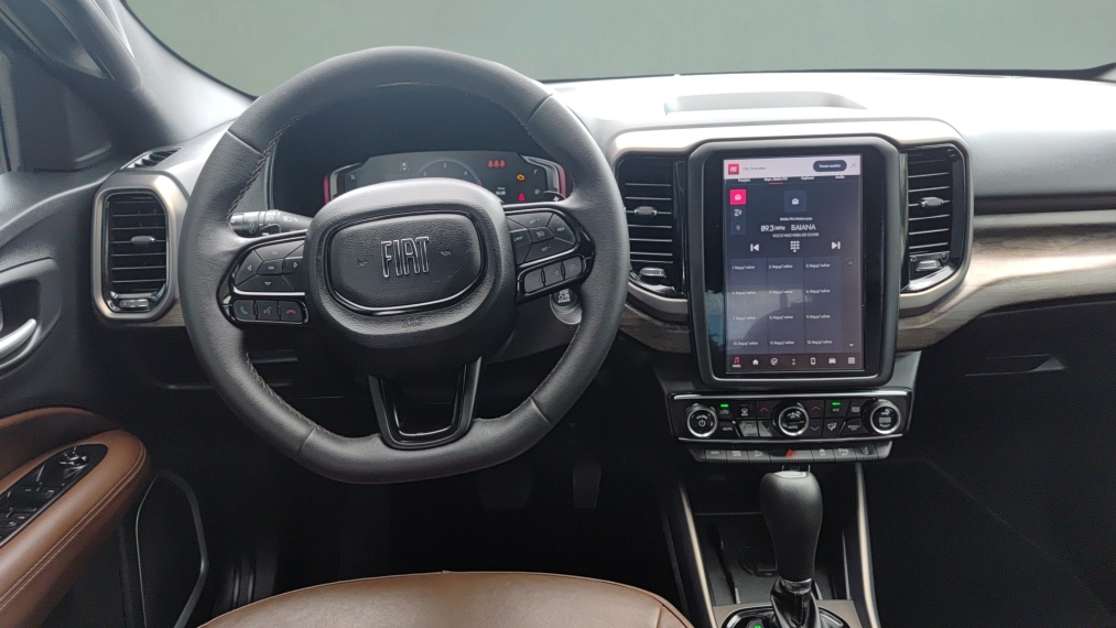 fiat toro 2.0 16v turbo diesel ranch 4wd at9 5p automatico 2025