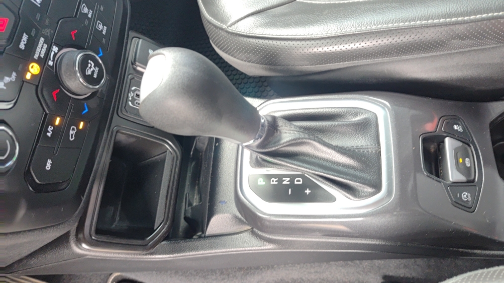 jeep renegade 1.3 t270 turbo flex longitude at6 5p automatico 2022