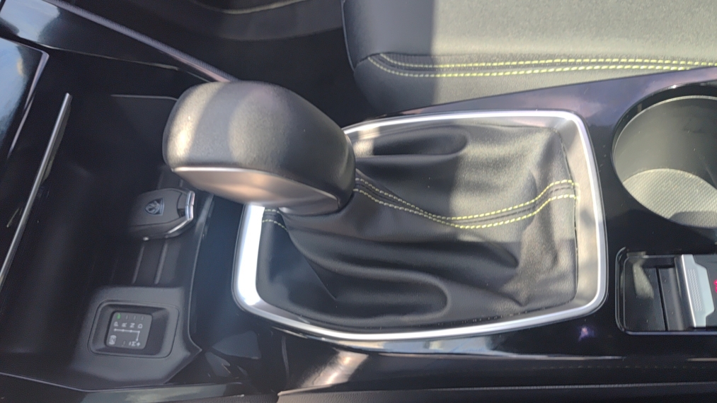 peugeot 2008 1.0 turbo 200 flex gt cvt 5p automatico 202515