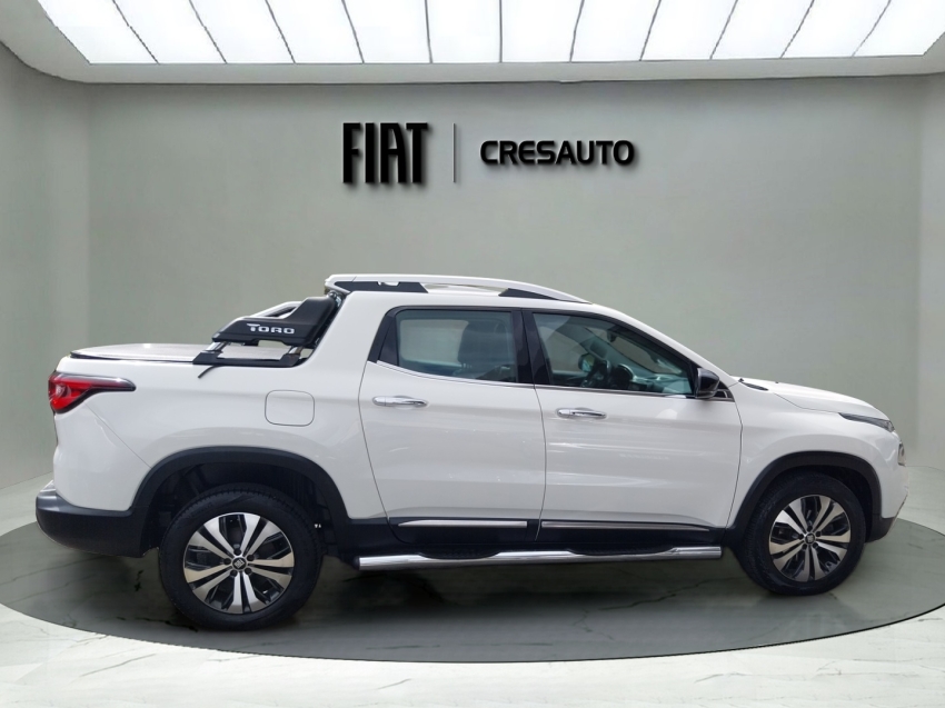 fiat toro 2.0 16v turbo diesel volcano 4wd at9 flex 5p automatico 20226