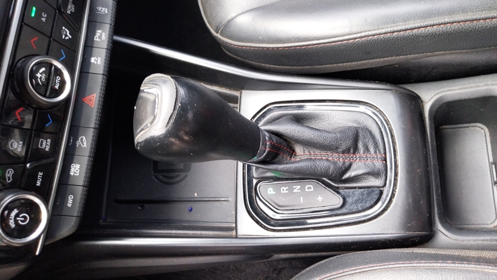 fiat toro 2.0 16v turbo diesel ultra 4wd at9 5p automatico 202215