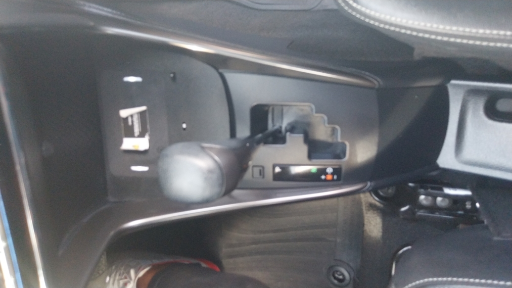 toyota yaris 1.5 16v flex sedan xs multidrive 5p automatico 202515