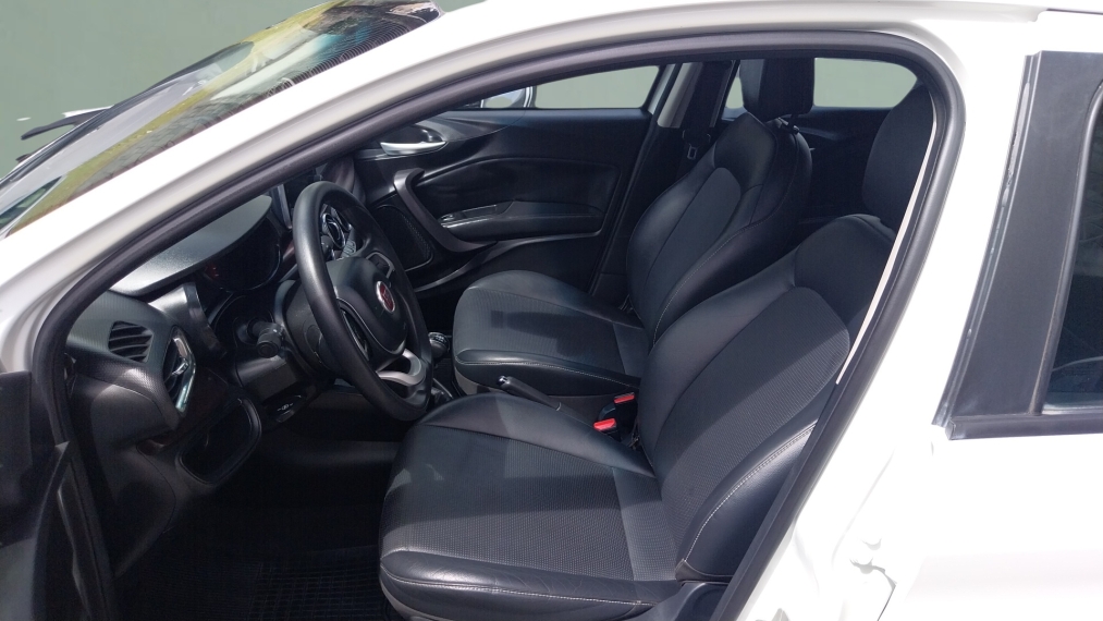 fiat cronos 1.8 e.torq flex precision manual 5p 201910