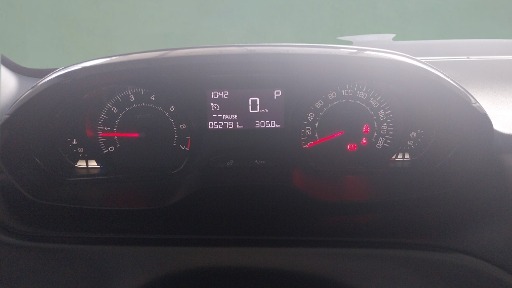 peugeot 2008 1.6 16v flex roadtrip 4p automatico 5p 202412