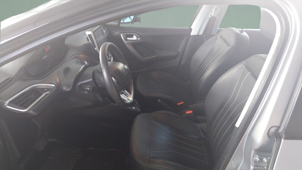 peugeot 2008 1.6 16v flex roadtrip 4p automatico 5p 202410