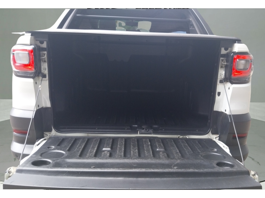 fiat strada 1.3 firefly flex volcano cd cvt 5p automatico 202413