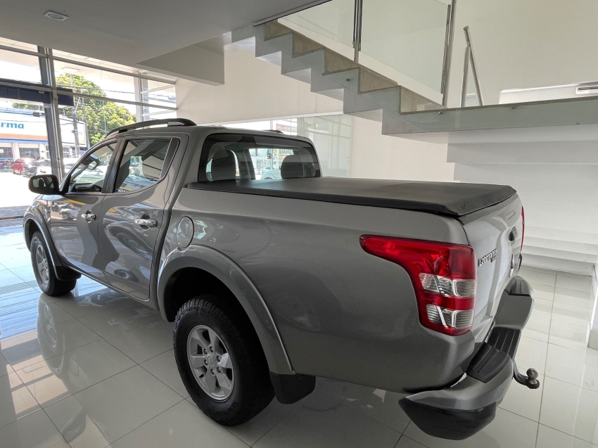 mitsubishi l200 triton sport gls 2.4 diesel 4p automatico 2019 mitsubishi l200 triton sport gls 2.4 diesel 4p automatico 2019