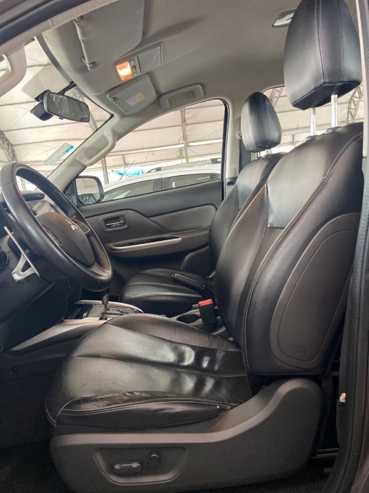 mitsubishi l200 triton sport hpes 2.4 diesel 4p automatico 2019 mitsubishi l200 triton sport hpes 2.4 diesel 4p automatico 2019