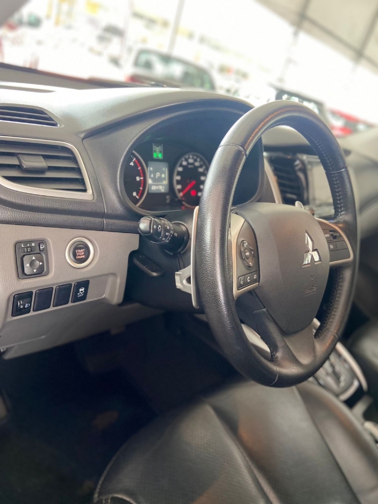 mitsubishi l200 triton sport hpes 2.4 diesel 4p automatico 2019 mitsubishi l200 triton sport hpes 2.4 diesel 4p automatico 2019