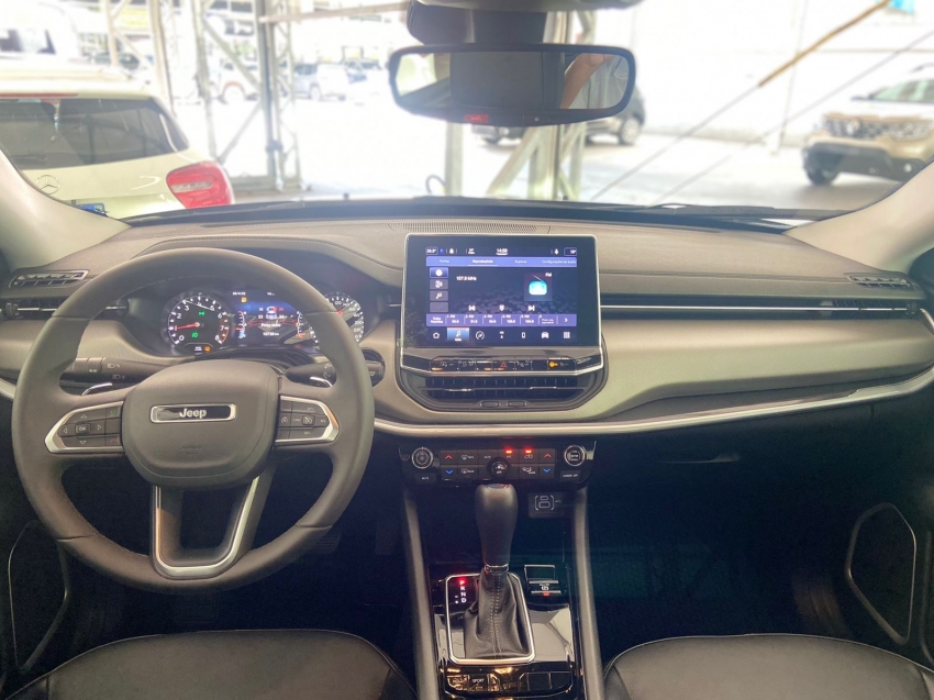 jeep compass long t270 1.3 tb 4x2 flex 5p automatico 2022 jeep compass long t270 1.3 tb 4x2 flex 5p automatico 2022
