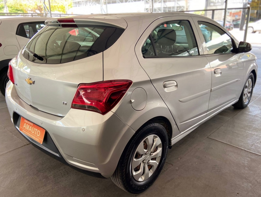 chevrolet onix lt 1.0 8v flexpower flex 5p manual 2018 chevrolet onix lt 1.0 8v flexpower flex 5p manual 2018