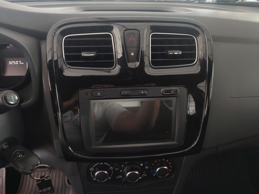 renault logan zen 1.0 mt flex 5p manual 2022 renault logan zen 1.0 mt flex 5p manual 2022