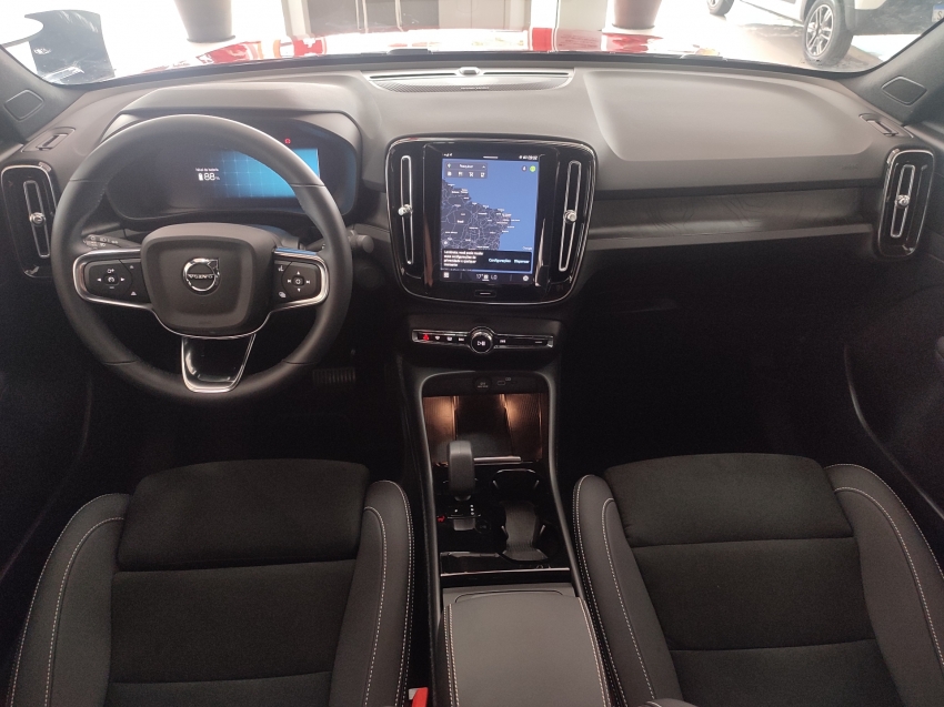 volvo c40 pure p8 recharge eletrico 1.0 5p automatico 2022 volvo c40 pure p8 recharge eletrico 1.0 5p automatico 2022