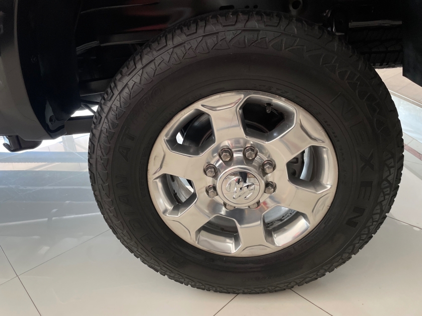 dodge ram 2500 laramie 6.7 tdi cd 4x4 5.0 diesel 4p automatico 2018 dodge ram 2500 laramie 6.7 tdi cd 4x4 5.0 diesel 4p automatico 2018