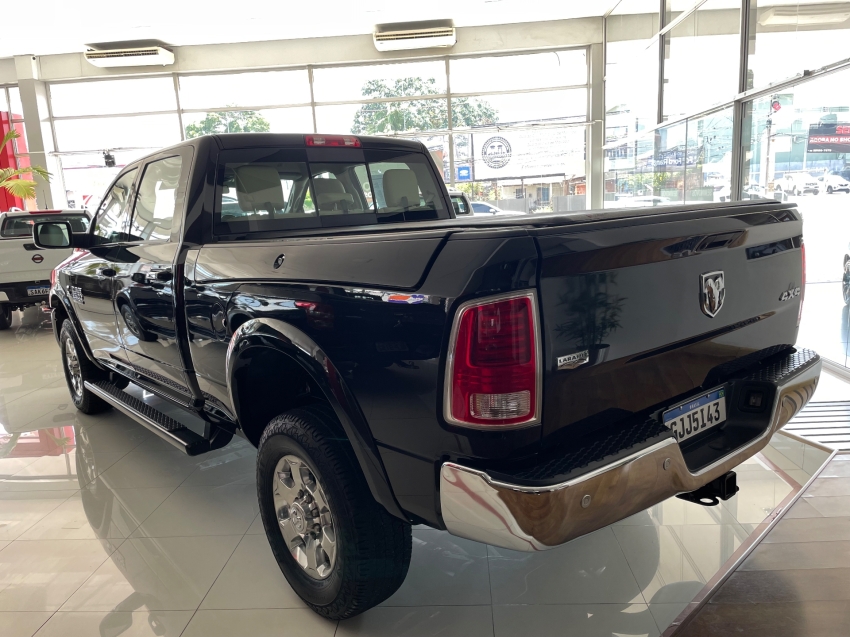 dodge ram 2500 laramie 6.7 tdi cd 4x4 5.0 diesel 4p automatico 2018