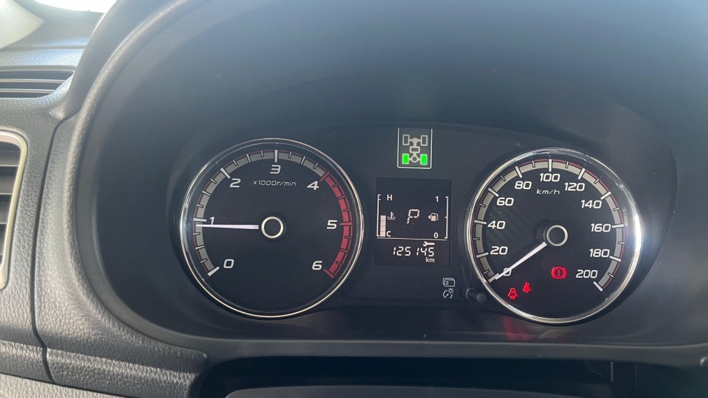mitsubishi l200 triton 2.4 16v turbo diesel sport hpe-s cd 4p 4x4 automatico 2020