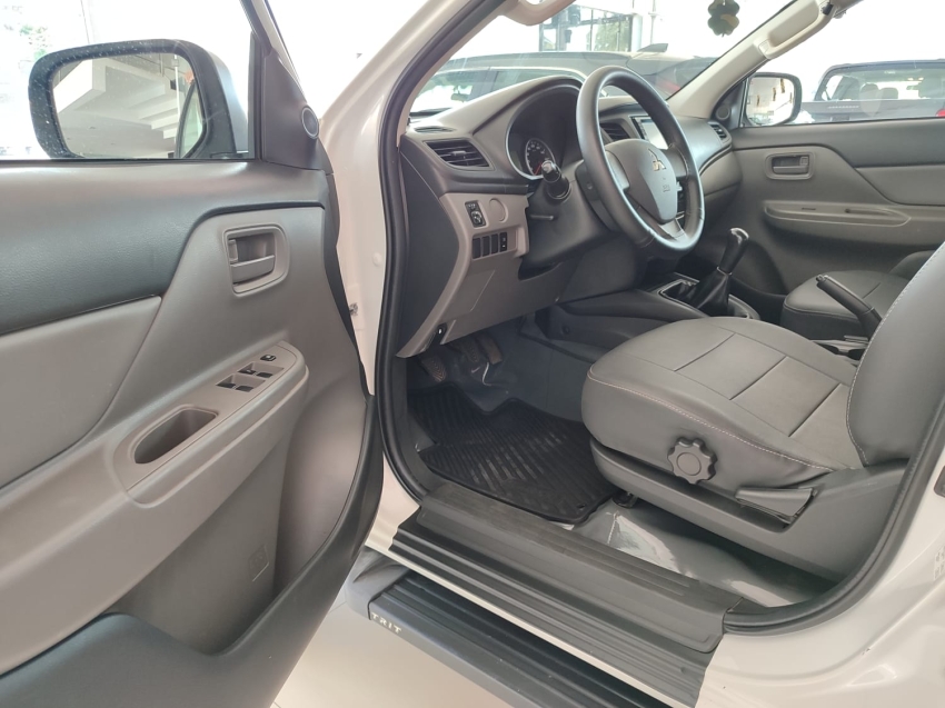 mitsubishi l200 triton sport gl 2.4 diesel 4p manual 2021 mitsubishi l200 triton sport gl 2.4 diesel 4p manual 2021