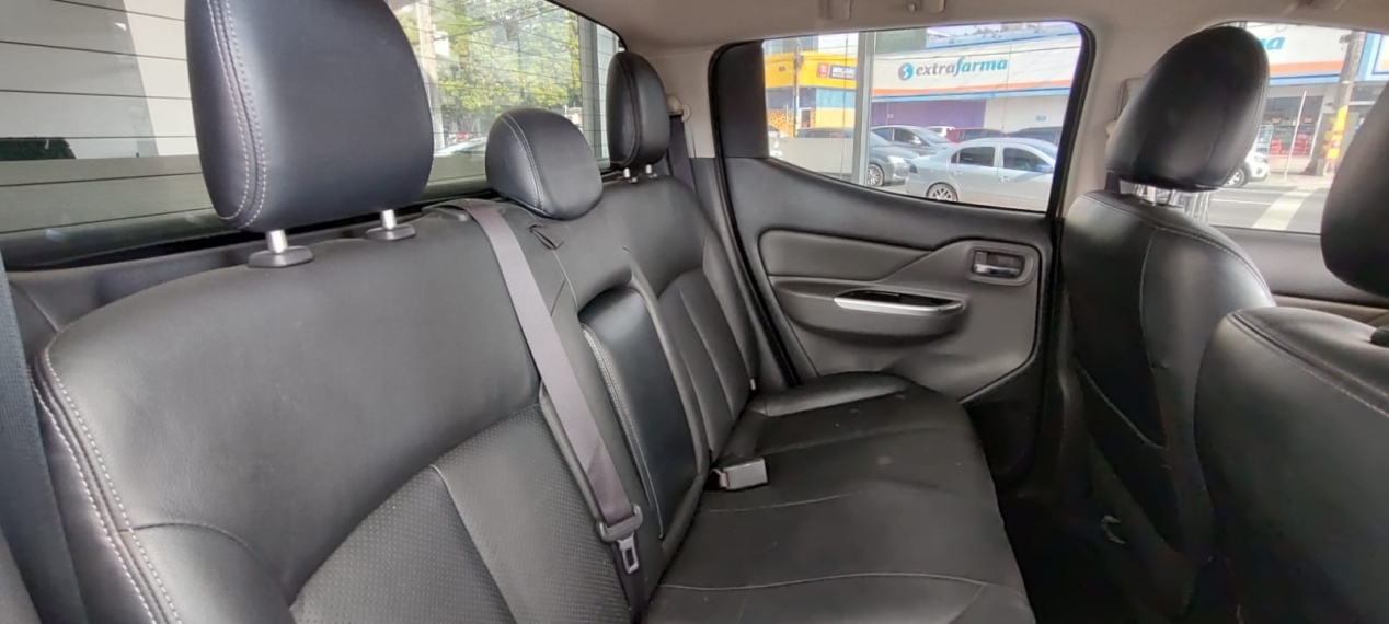 mitsubishi l200 triton sport hpe-s 2.4 cd diesel 4p automatico 2020 mitsubishi l200 triton sport hpe-s 2.4 cd diesel 4p automatico 2020