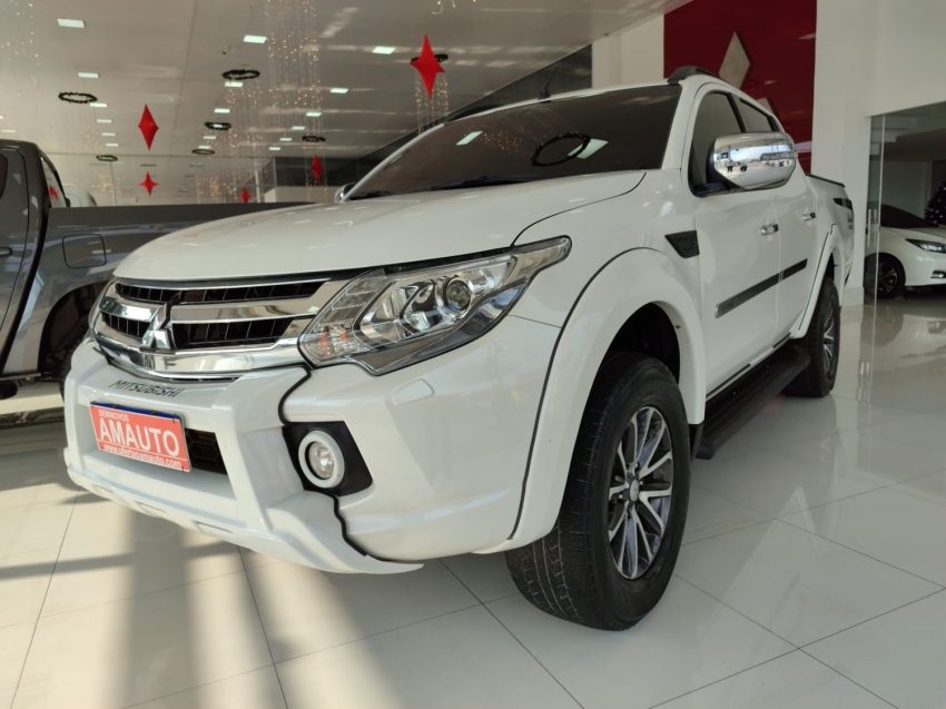 mitsubishi l200 triton sport hpe-s 2.4 cd diesel 4p automatico 2020 mitsubishi l200 triton sport hpe-s 2.4 cd diesel 4p automatico 2020