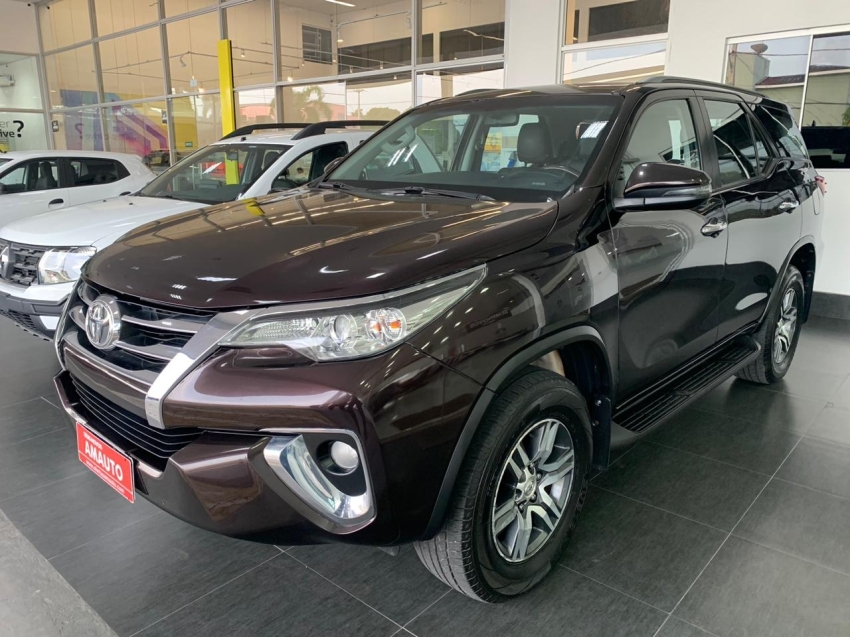 toyota hilux sw4 2.7 srv 7 lugares 4x2 16v flex 4p automatico 2018