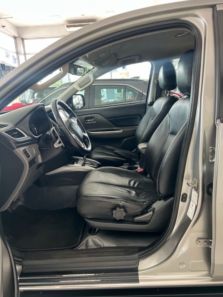 mitsubishi l200 triton 2.4 16v turbo diesel sport hpe cd 4p 4x4 automatico 2019