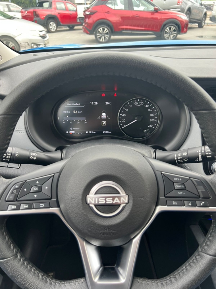 nissan kicks 1.6 16v flexstart exclusive xtronic flex 4p automatico 2024