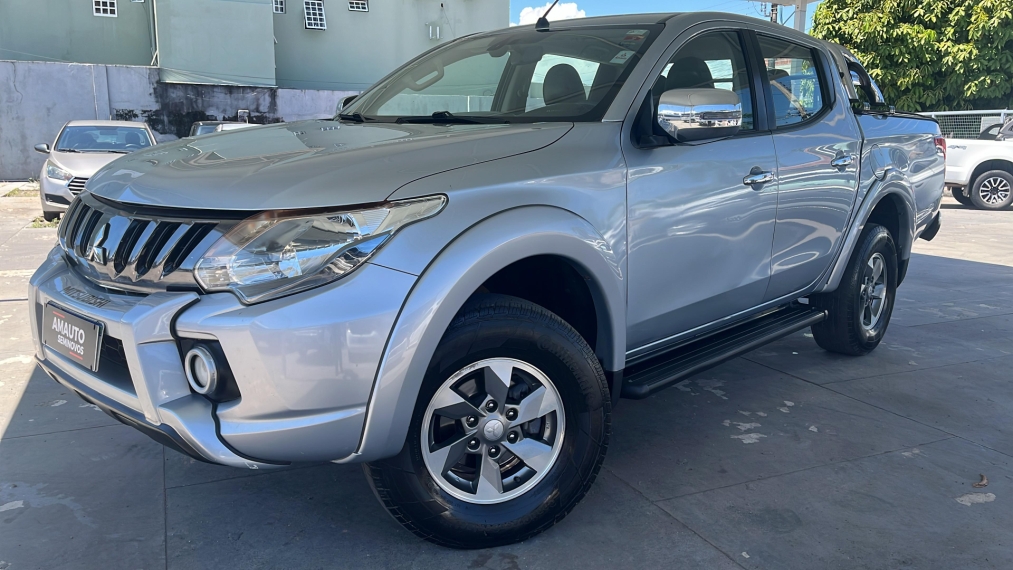mitsubishi l200 triton 2.4 16v turbo diesel sport hpe cd 4p 4x4 automatico 2020 mitsubishi l200 triton 2.4 16v turbo diesel sport hpe cd 4p 4x4 automatico 2020