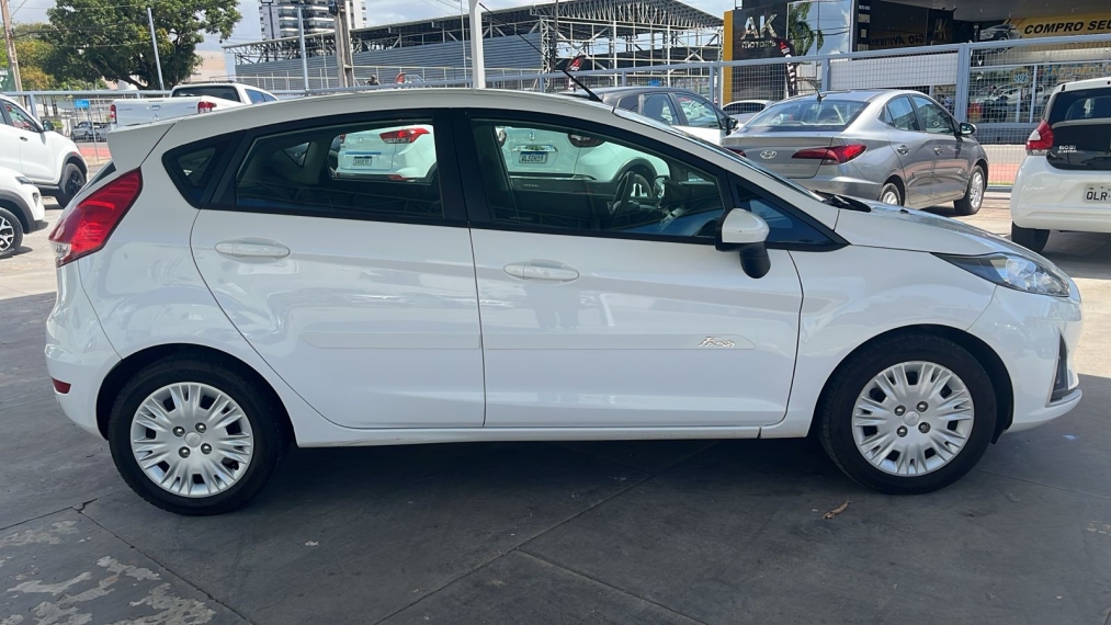 ford fiesta 1.6 se plus hatch 16v flex 4p powershift automatico 2017