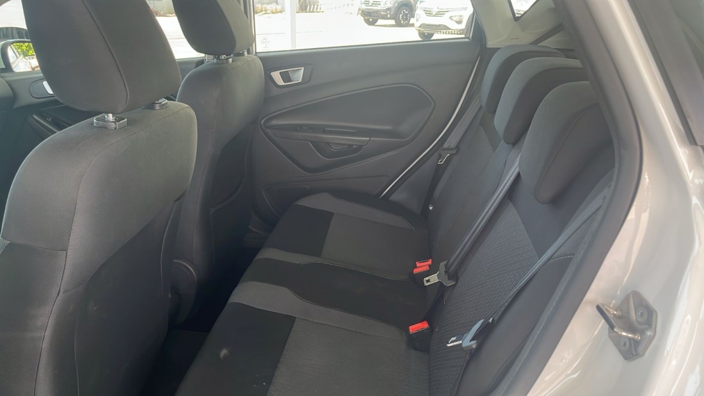 ford fiesta 1.6 se plus hatch 16v flex 4p powershift automatico 2017