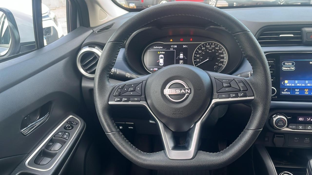 nissan versa 1.6 16v flex exclusive xtronic 4p automatico 2025