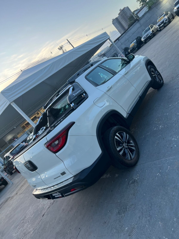 fiat toro 1.3 turbo 270 flex freedom at6 4p automatico 2022