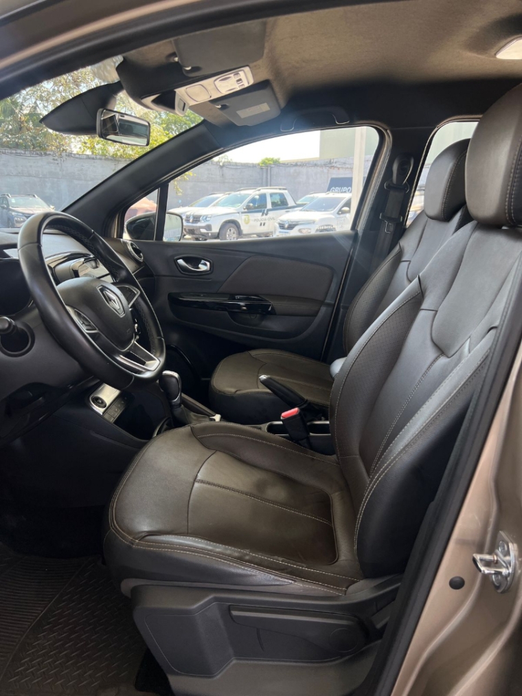 renault captur 1.3 tce flex iconic x-tronic 4p automatico 2022