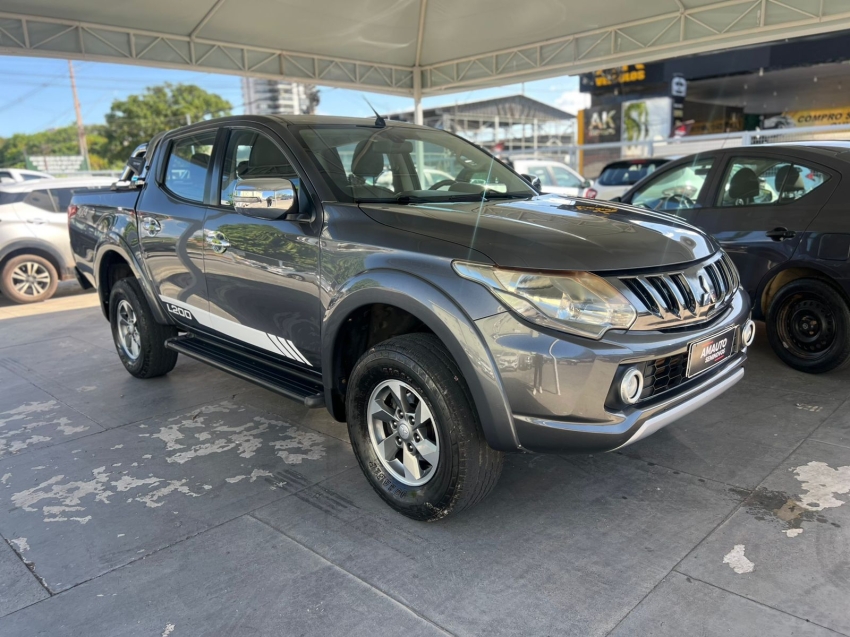 mitsubishi l200 triton 2.4 16v turbo diesel sport hpe cd 4p 4x4 automatico 2019