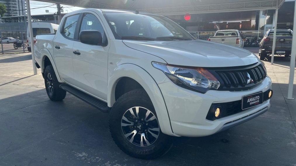 mitsubishi l200 triton 2.4 16v turbo diesel gl cd 4x4 manual 4p 20256