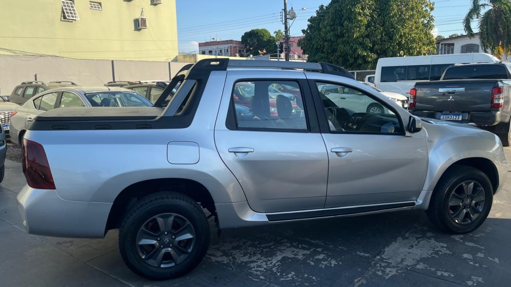 renault duster oroch 2.0 16v flex dynamique 4p automatico 20176