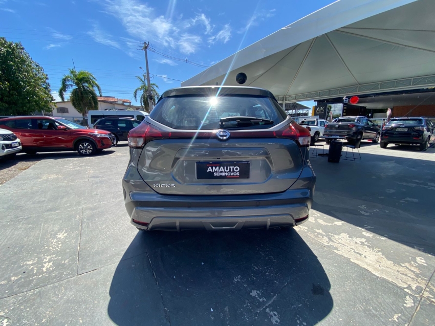 nissan kicks 1.6 16v flexstart exclusive xtronic flex 5p automatico 20221