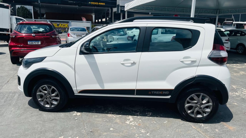 fiat mobi 1.0 evo flex trekking manual 4p 202410