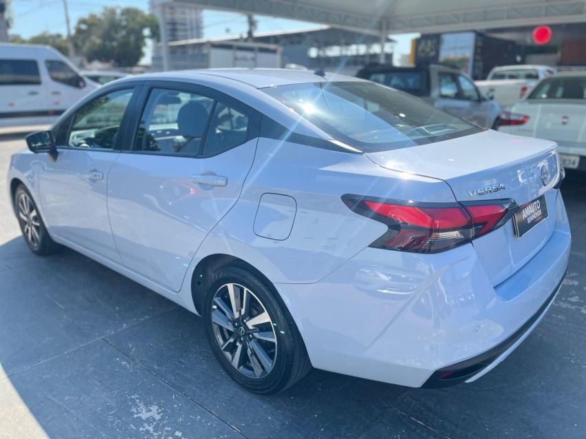 nissan versa 1.6 16v flex advance xtronic 4p automatico 20259