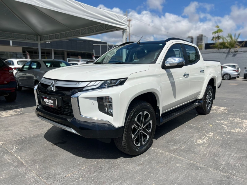 mitsubishi l200 triton 2.4 16v turbo diesel sport hpe-s cd 4p 4x4 automatico 2024