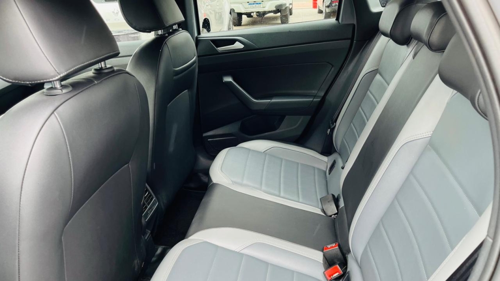 volkswagen nivus 1.0 200 tsi total flex highline automatico 5p 202413