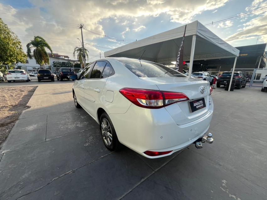 toyota yaris 1.3 16v flex xl plus tech multidrive 5p automatico 202010