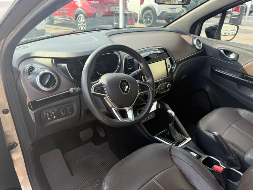 renault captur 1.3 tce flex iconic x-tronic gasolina 5p automatico 20224