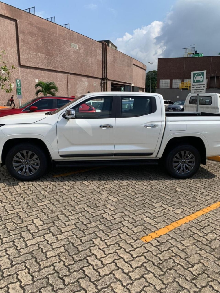 mitsubishi l200 triton 2.4 16v turbo diesel sport hpe cd 4p 4x4 automatico 20262