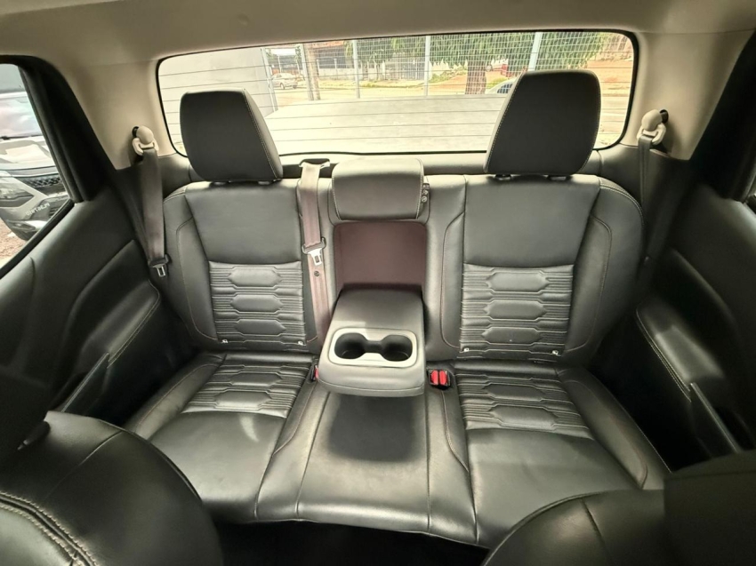 nissan frontier 2.3 16v turbo diesel pro4x cd 4x4 automatico 2.4 4p 20239