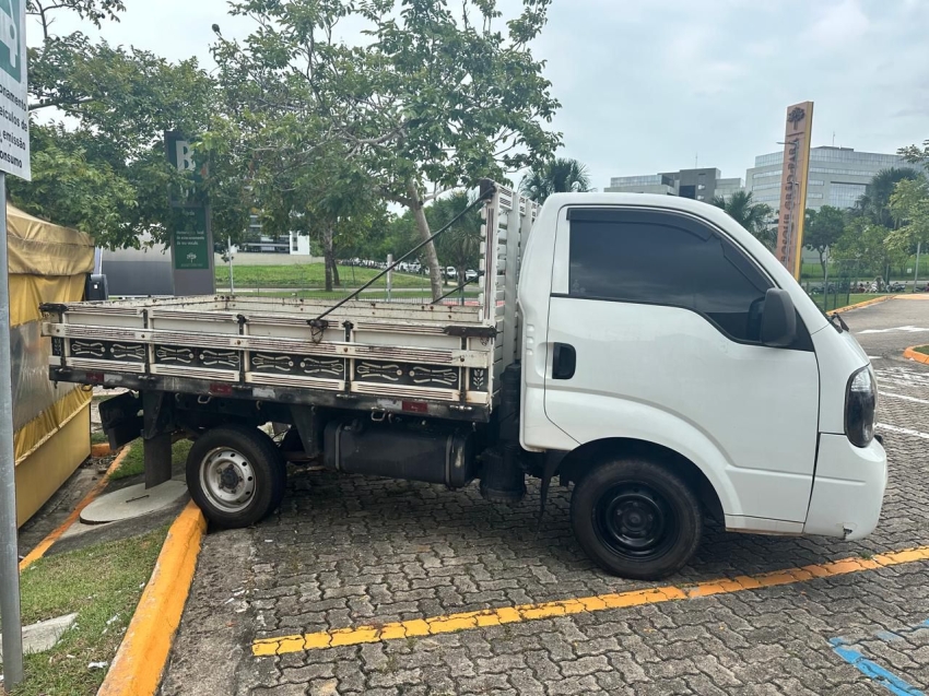 kia bongo 3l sem ac 4x2 diesel 2p manual 20184